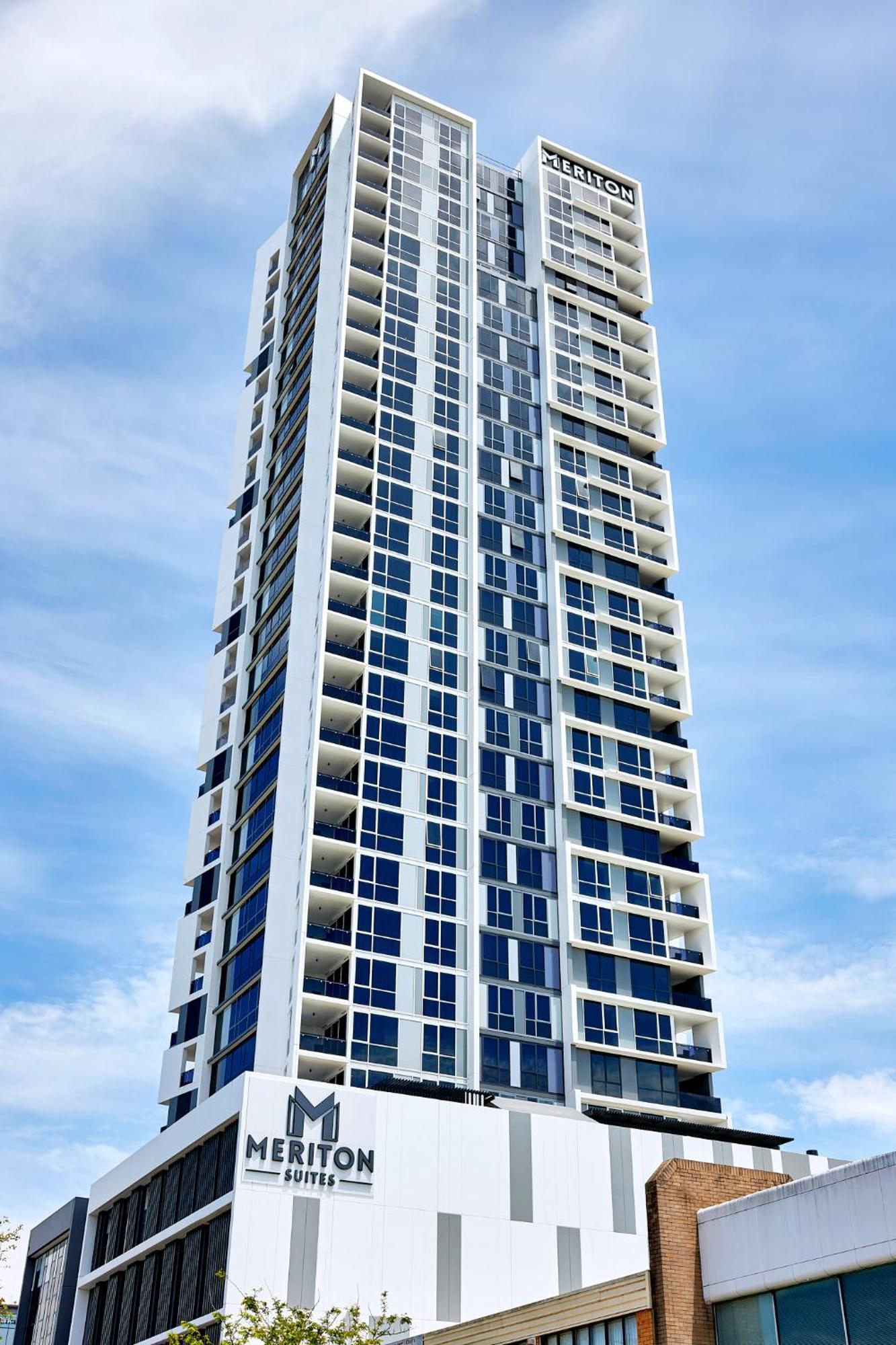 Meriton Suites Liverpool Esterno foto The Panorama